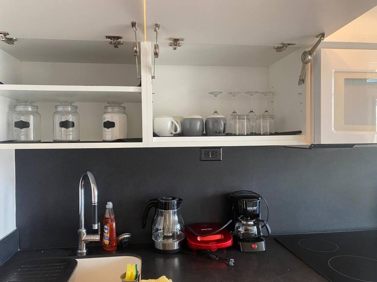 Family Oriented Downtown Toronto 2Bdrm Condo With Parking & Office Space Exteriör bild